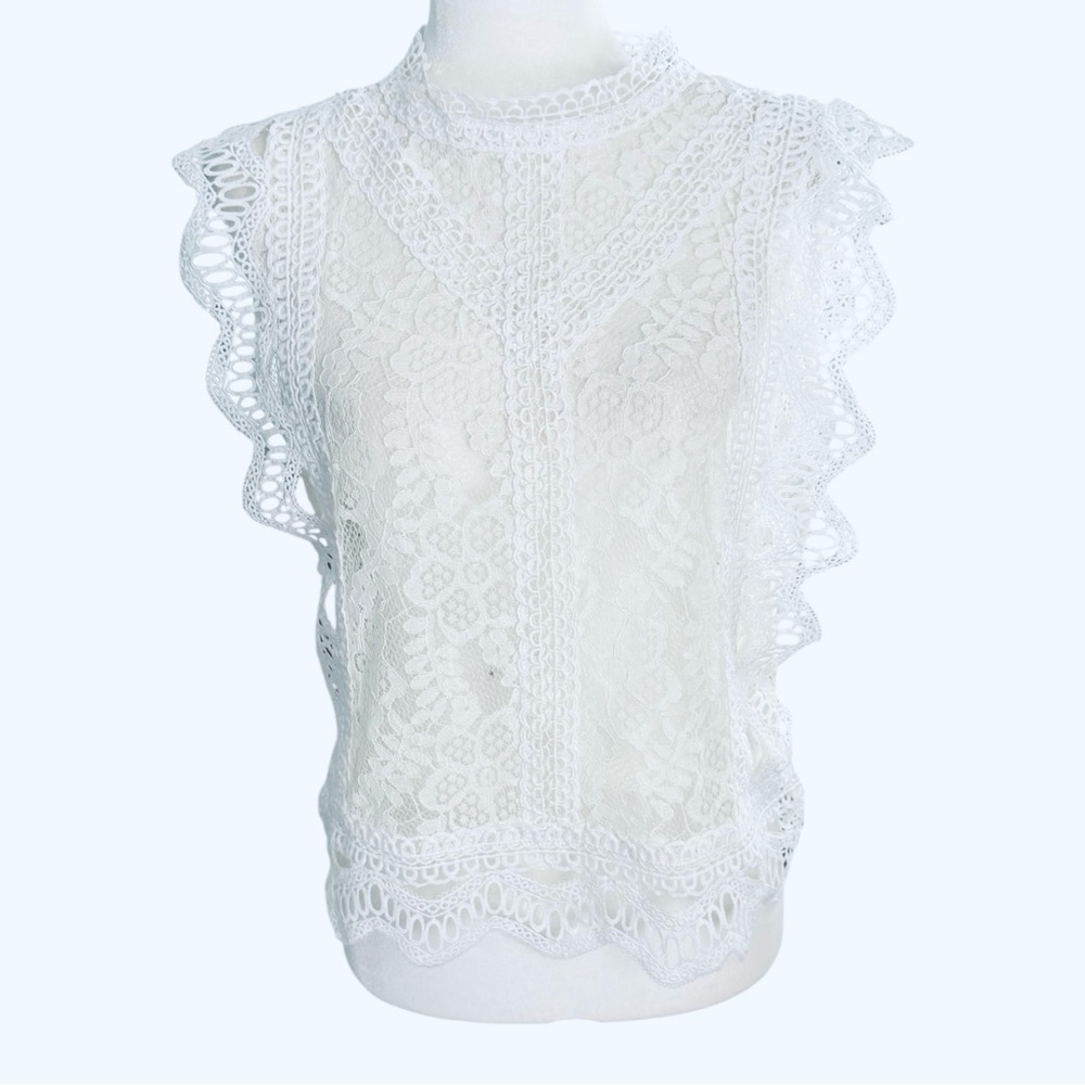 Chicwish White Lace Sleeveless Blouse - Picture 1 of 7